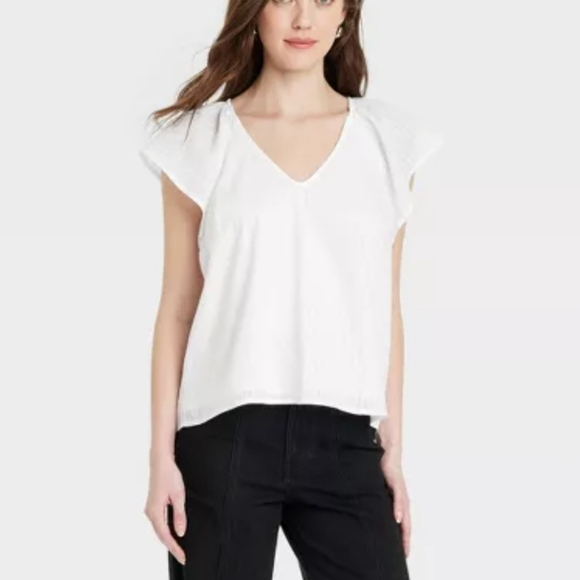 Universal Thread Women's Flutter Short Sleeve V-Neck Blouse. White. Size Small - Picture 1 of 10